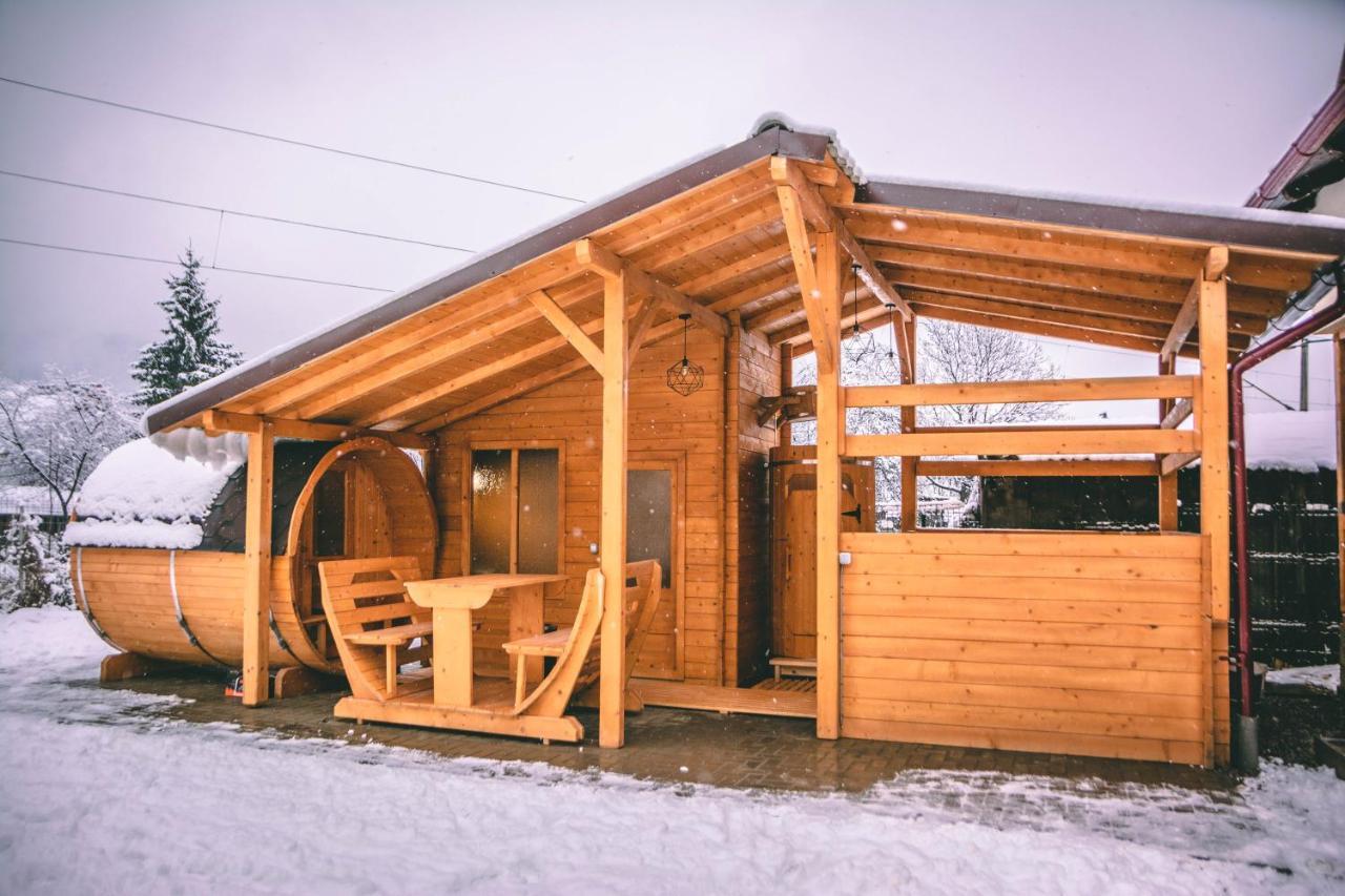 Paunasul Codrilor Câmpulung Moldovenesc Exteriör bild