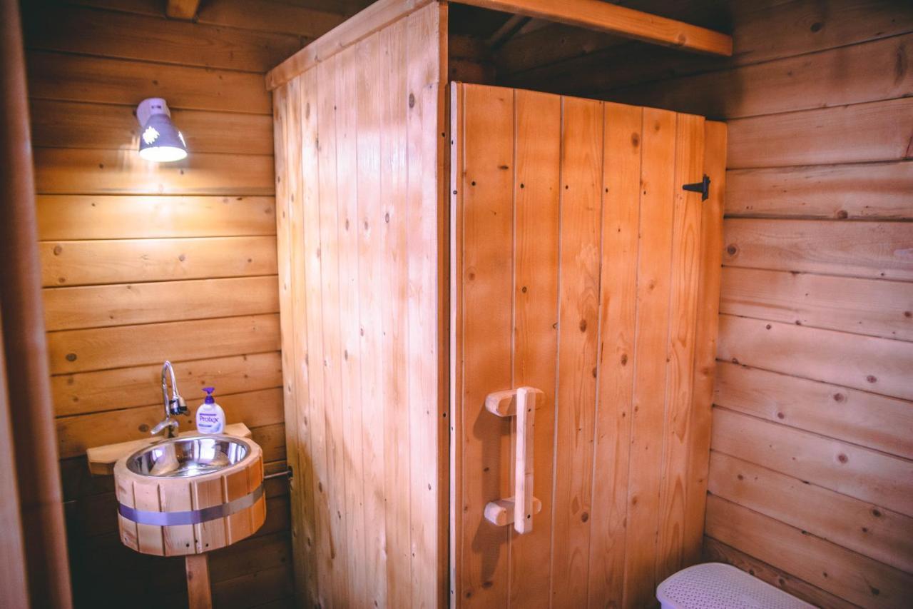 Paunasul Codrilor Câmpulung Moldovenesc Exteriör bild